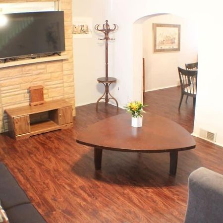 Massive 4 Bed House-Short Walk To Amazing View Leilighet Pittsburgh Eksteriør bilde
