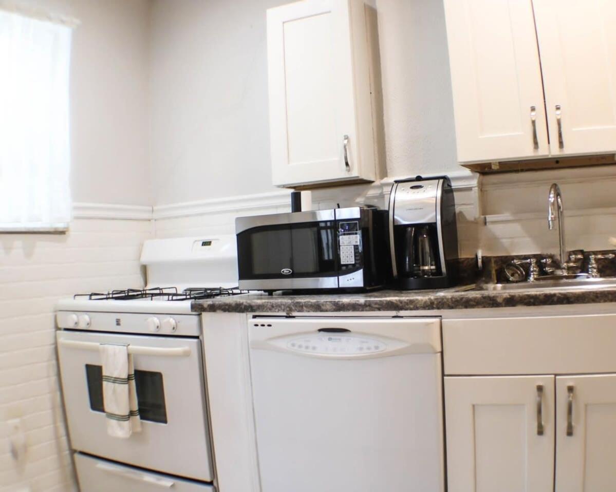 Massive 4 Bed House-Short Walk To Amazing View Leilighet Pittsburgh Eksteriør bilde
