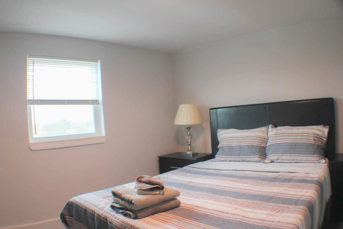 Massive 4 Bed House-Short Walk To Amazing View Leilighet Pittsburgh Eksteriør bilde